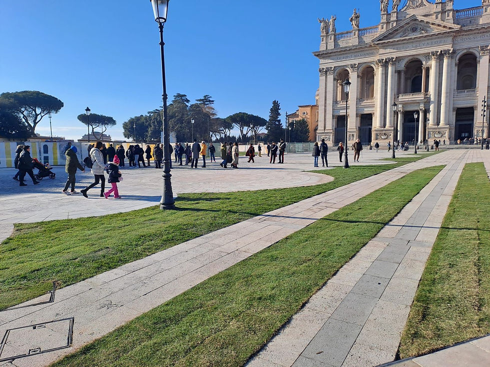 La nuova piazza San Giovanni con l'area di cantiere circoscritta