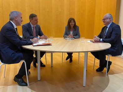 Il sindaco Gualtieri a Barcellona con il premier Sánchez per trovare soluzioni alla crisi abitativa in Europa: «Una riunione molto positiva»