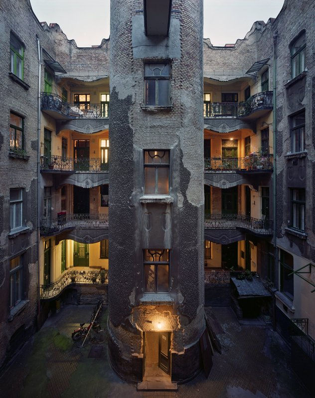 © Yves Marchand & Romain Meffre