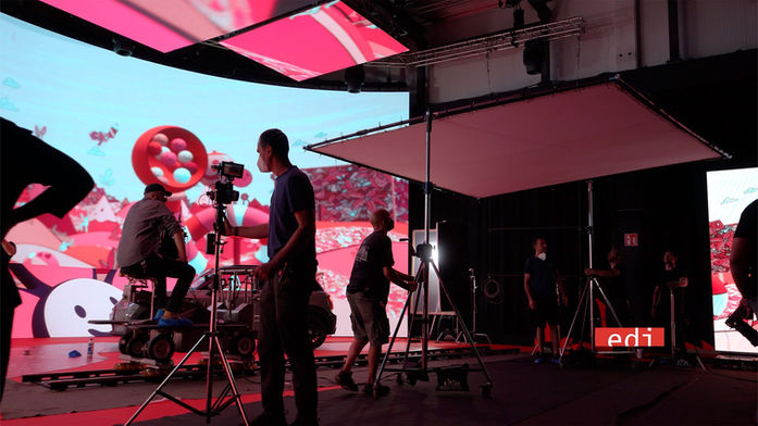 Backstage Vodafone Happy spot 2022 - Cattelan