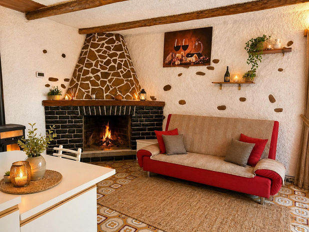 Casa Lea: casa vacanze alle 5 terre. Salone con camino