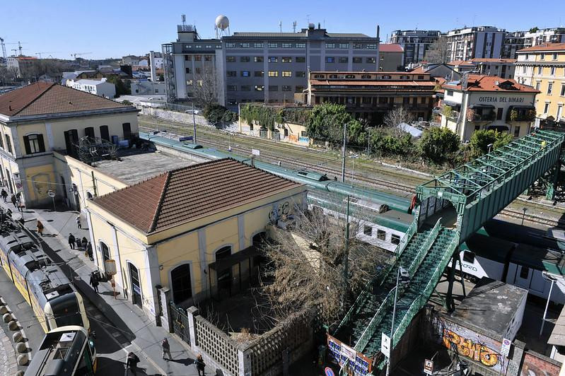 La Stazione di Porta Genova e il ponte di ferro in attesa di restauro