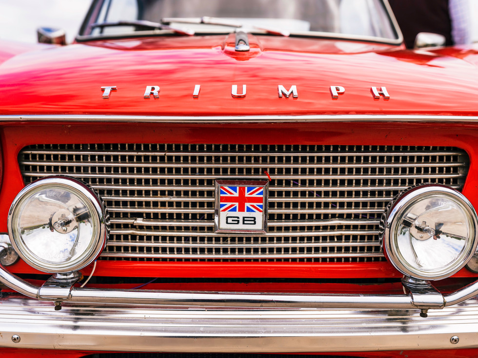 TRIUMPH_CLASSICCAR_HANNAHJUDAHPHOTOGRAPHER.jpeg