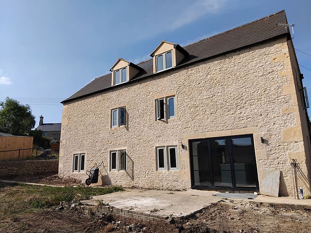 FB_IMG_1756719785857 (3).jpg