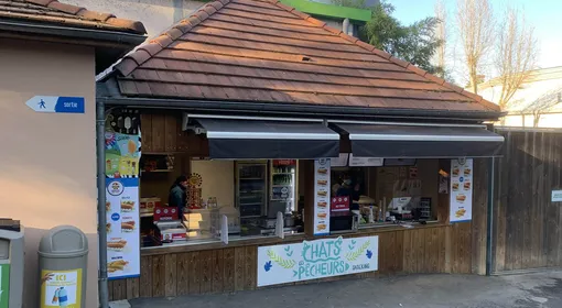 restaurant dans le zoo de beauval-tropical.webp