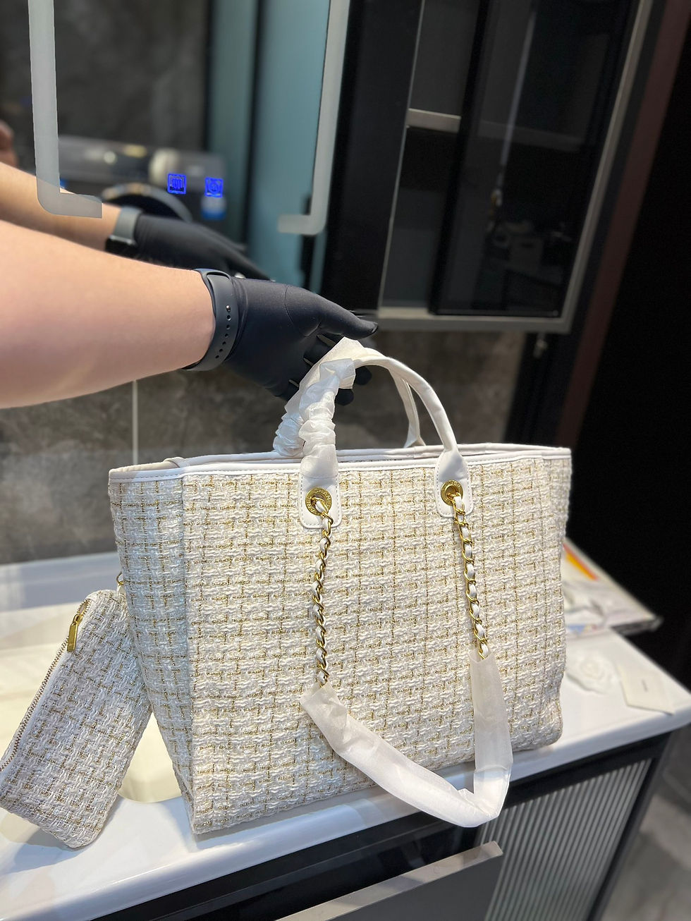 Thumbnail: Chanel tote with coin pouch