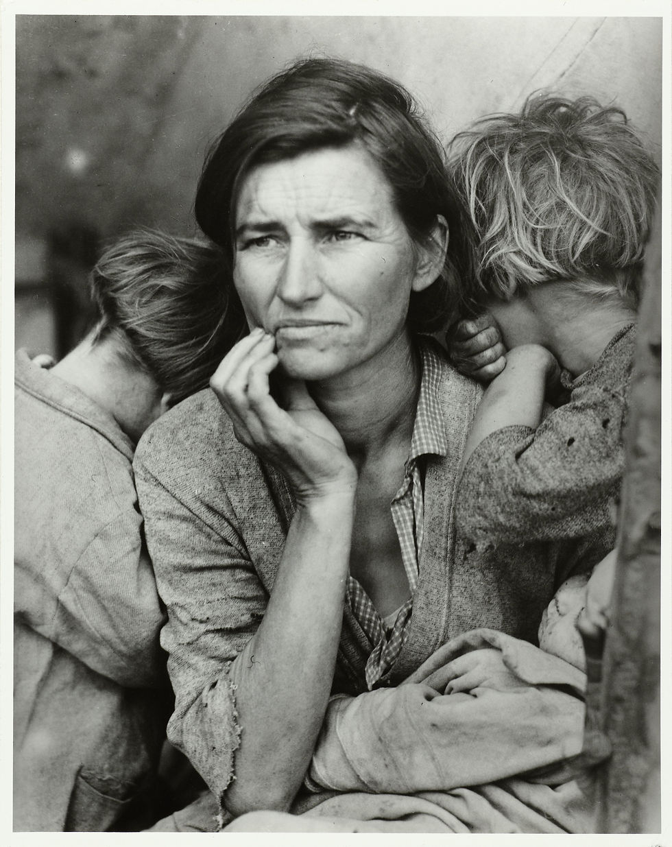 Dorothea Lange, Migrant Mother, 1936 : une icône de la photographie documentaire et de la représentation de la vulnérabilité.
