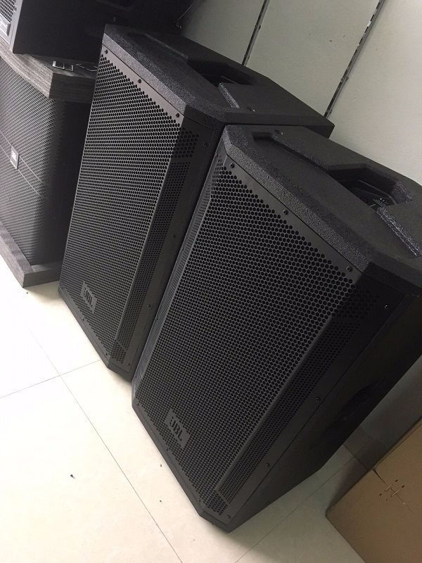 Loa center JBL 815