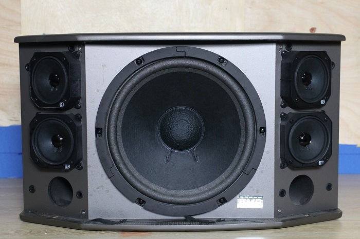 Hình ảnh của 1 chiếc loa BMB bãi xịn chuẩn