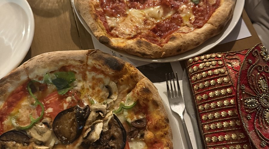 La Luna di Corfu Pizza-Pasta in Anemomylos, Corfu Town