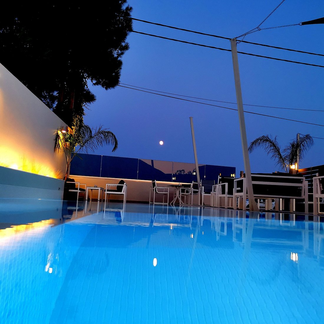WindRose Lounge Pool Bar in Ipsos, Corfu