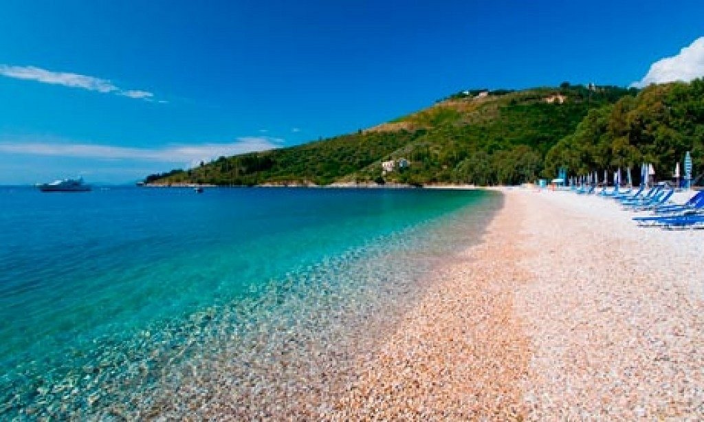 Only part of the beach is organised, with seasonal sunbeds and parasols near the tavernas.