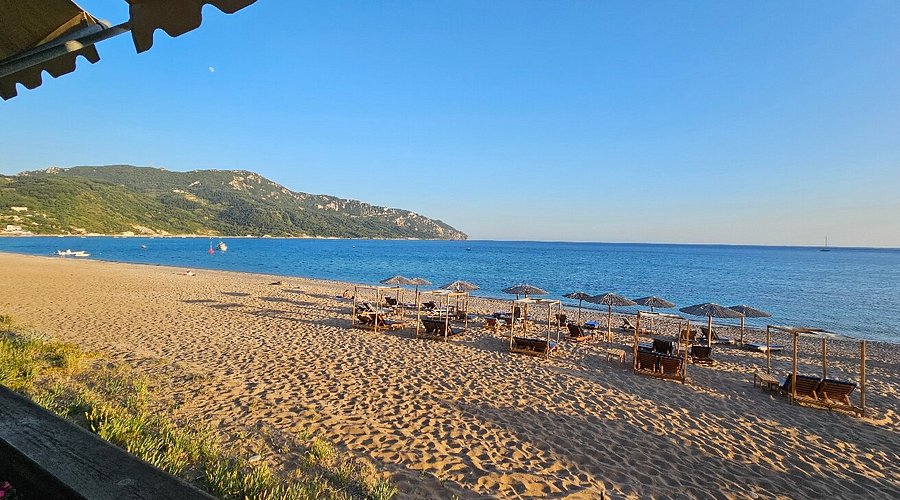 Blue Heaven Taverna in Agios Georgios Pagon, Corfu