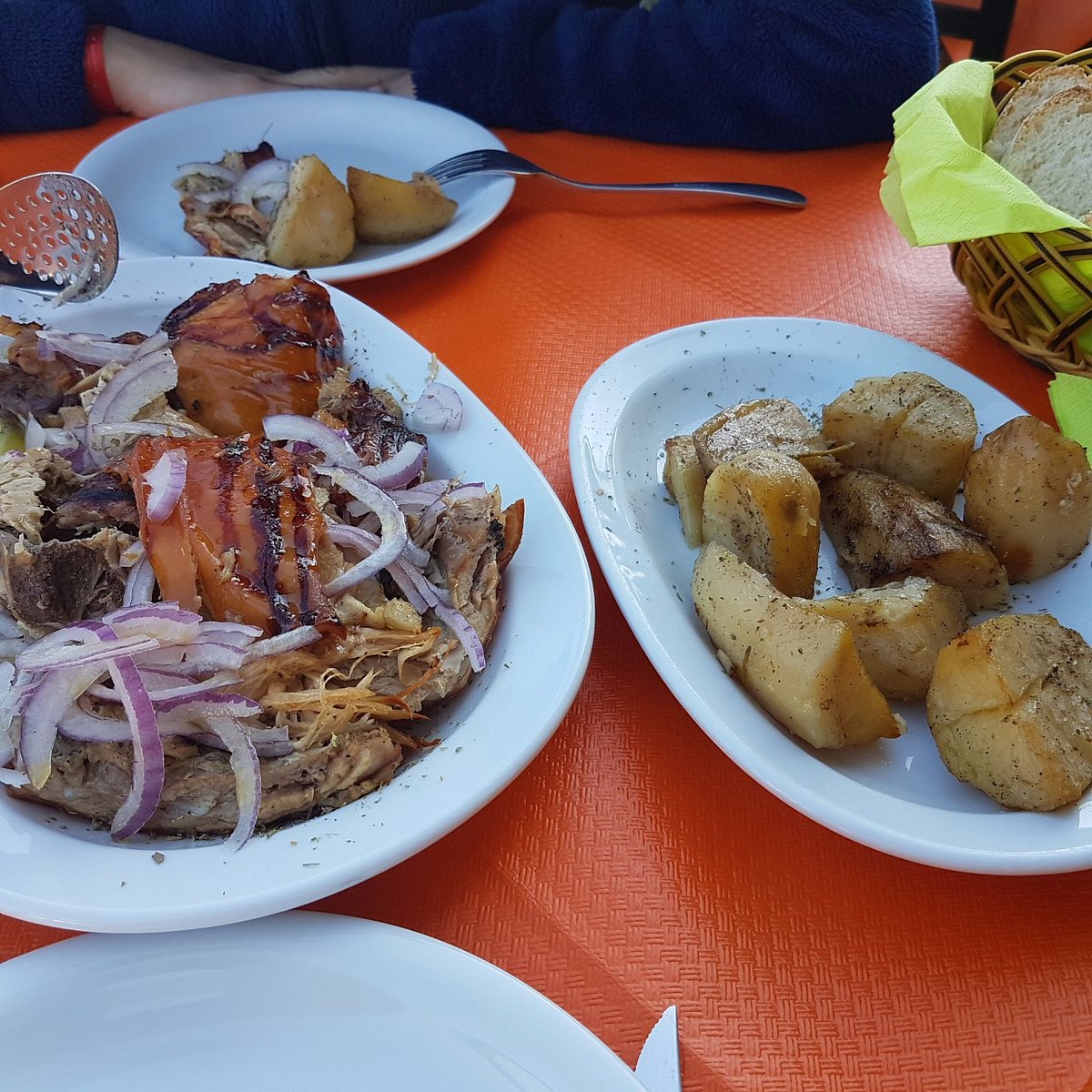Roumeli Taverna in Nissaki, Corfu