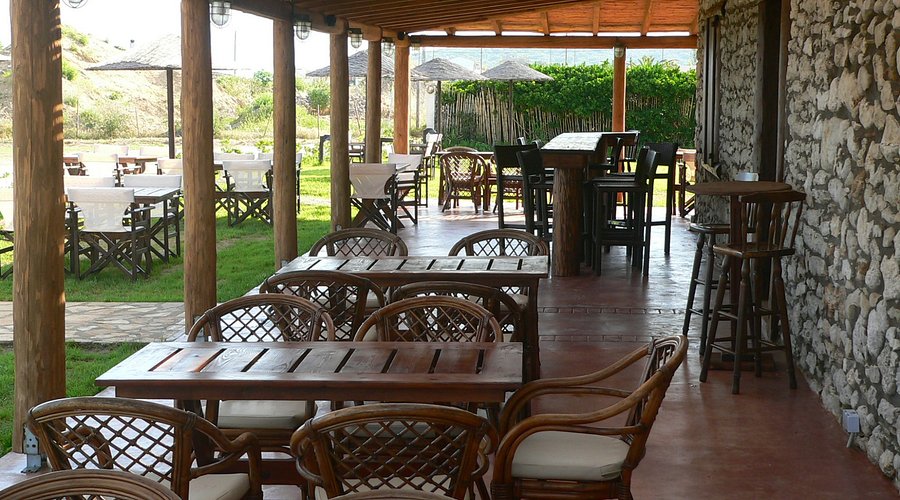 Pétra Beach Bar & Cocktail Restaurant in Almyros, Corfu