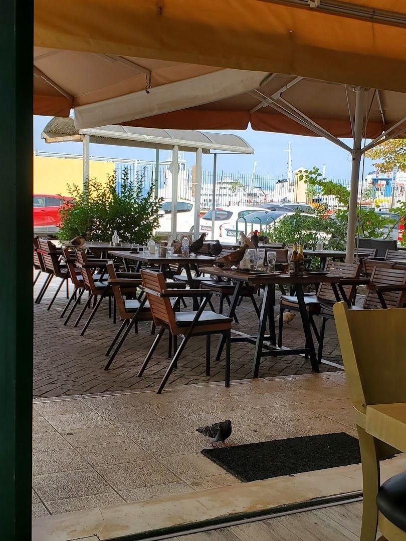 Outdoor seating at Alsos Cafe in Garitsa, Corfu