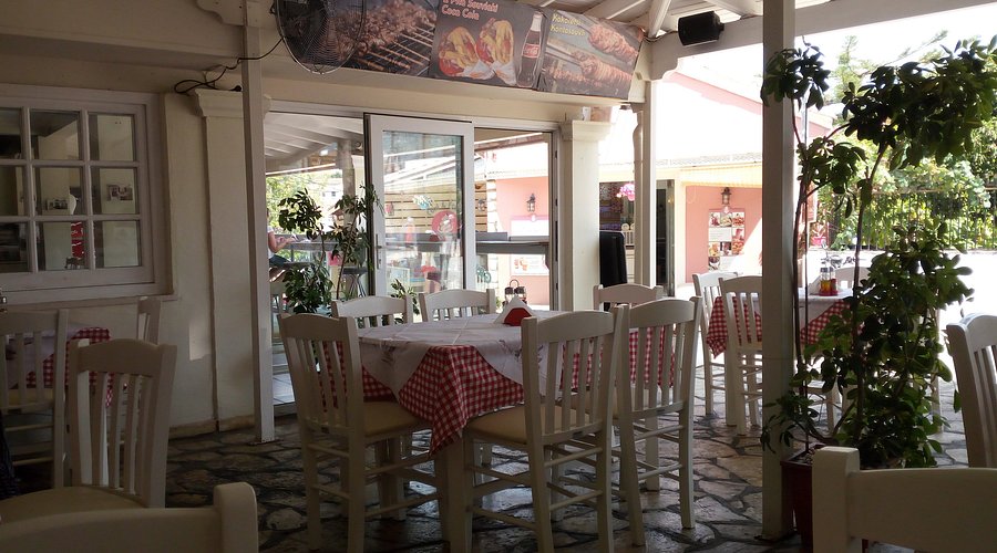 Thraka Grill House in Kassiopi, Corfu