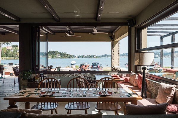 Avalle Bistro in Kommeno Bay, Corfu