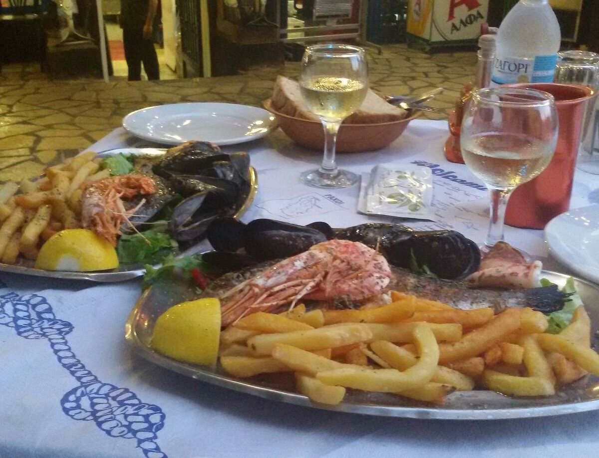 Aries Taverna dining area in Gouvia, Corfu
