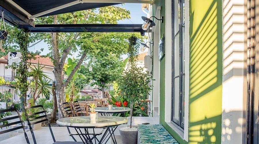 Local Bistro Coffee Bar in Kritika, Lefkimmi, Corfu