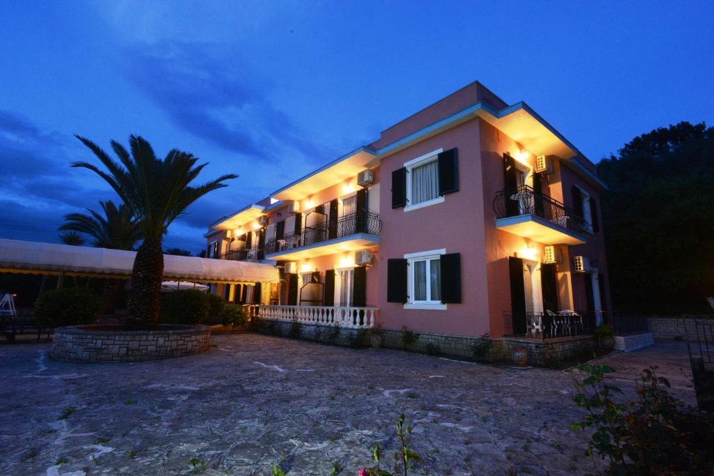 Argo Hotel accommodation gallery