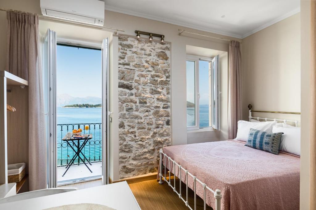 Fotiadis Family Luxury Suites: accommodation gallery