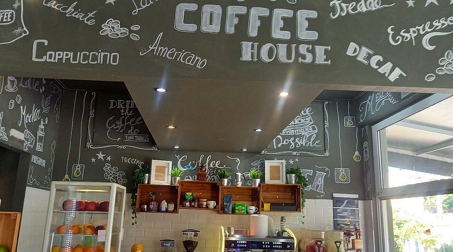 Babel Bakery in Ano Lefkimmi, Corfu