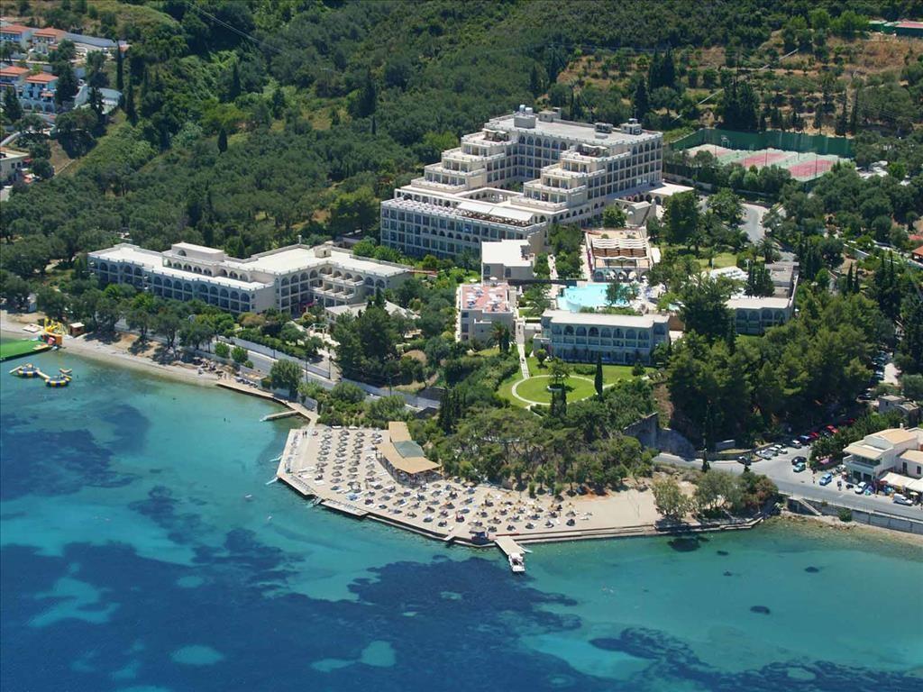 MarBella, Mar-Bella Collection offers luxury resort accommodation in Agios Ioannis Peristeron, with our guide tagging it for families, couples and luxury breaks.
