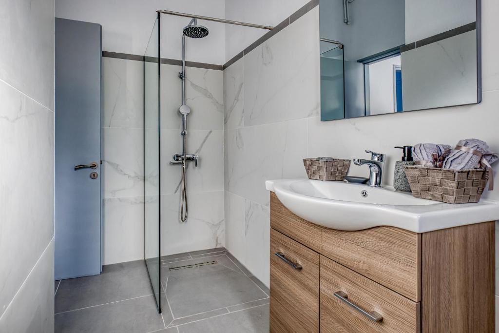 Hidden Beach accommodation gallery