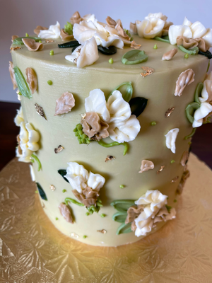 Neutral Floral Cake