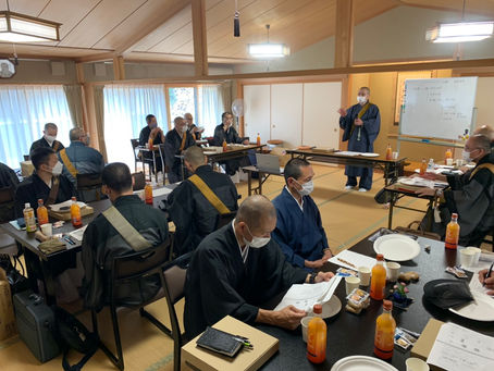 お寺で勉強会