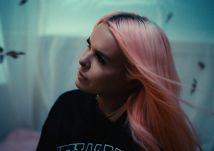 1. 2099 RADIO.mov.00_00_32_22.Still005.png