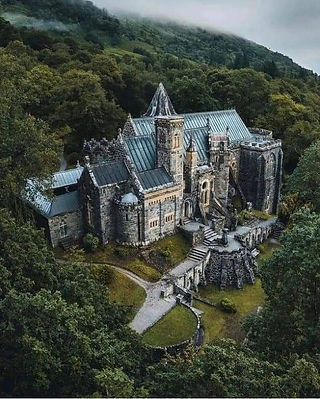 Scottish Castles - Executive Cabs Glasgow