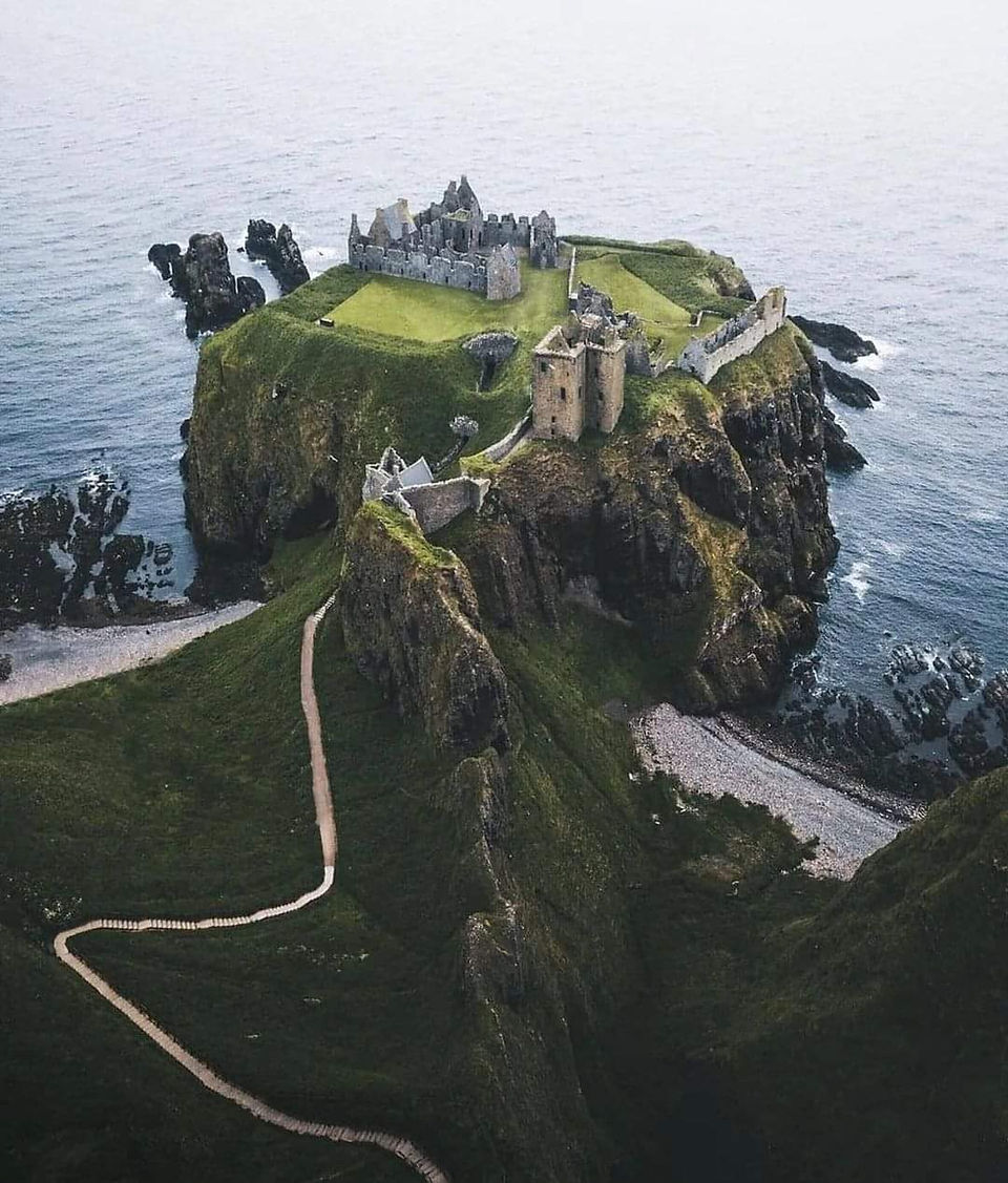 Scottish Castles - Executive Cabs Glasgow