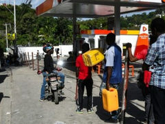 725 gourdes pour un gallon de gazoline : le gouvernement haïtien fixe son nouveau prix