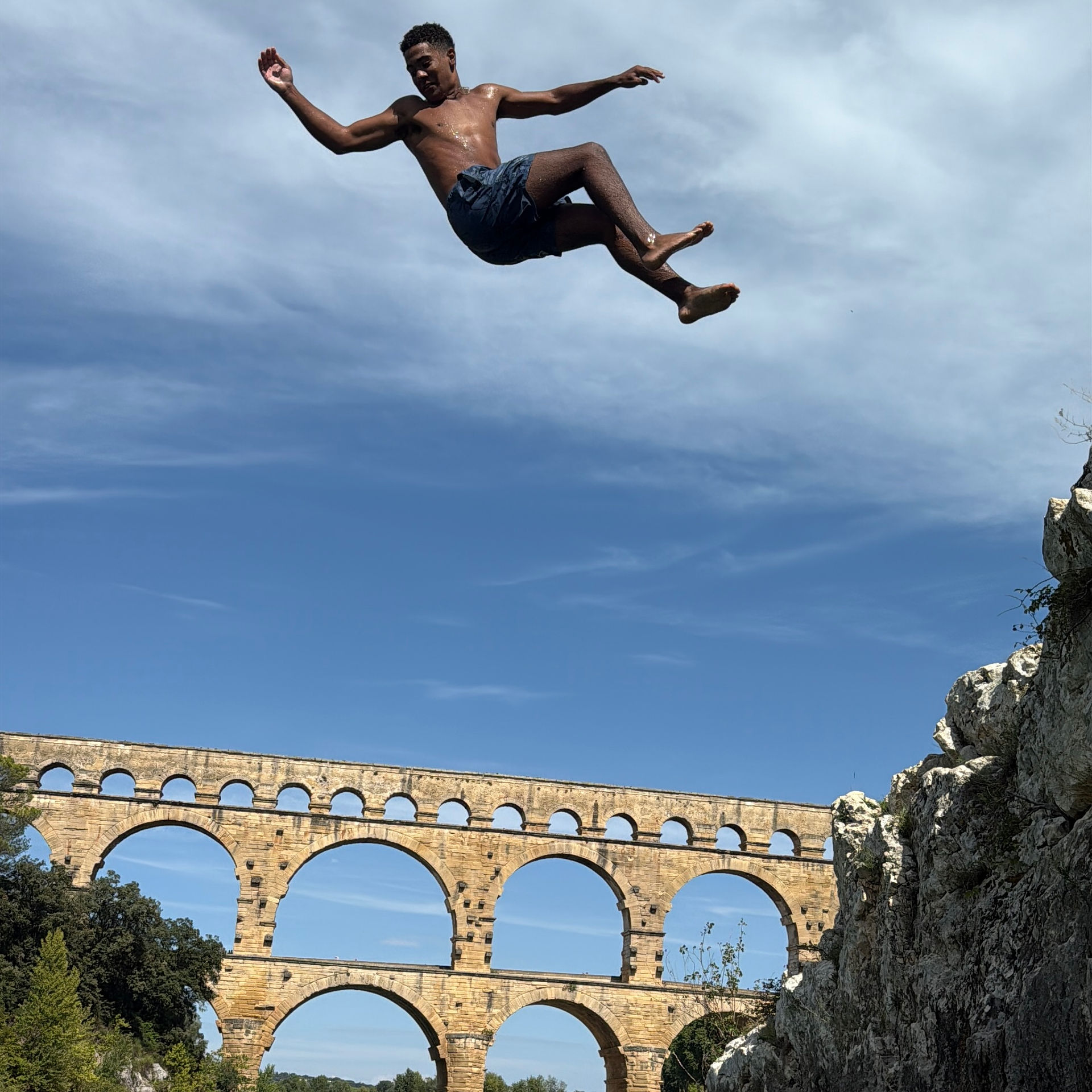 La descente du Guardon, le pont du Guard