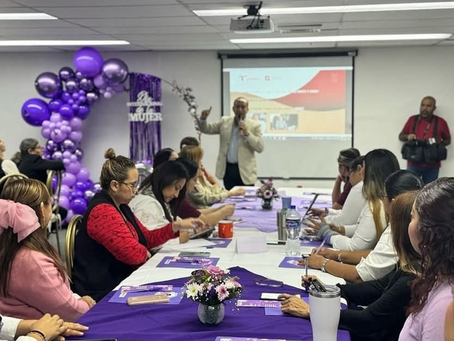 Reconocen en COMAPA SUR el papel de la mujer en la sociedad