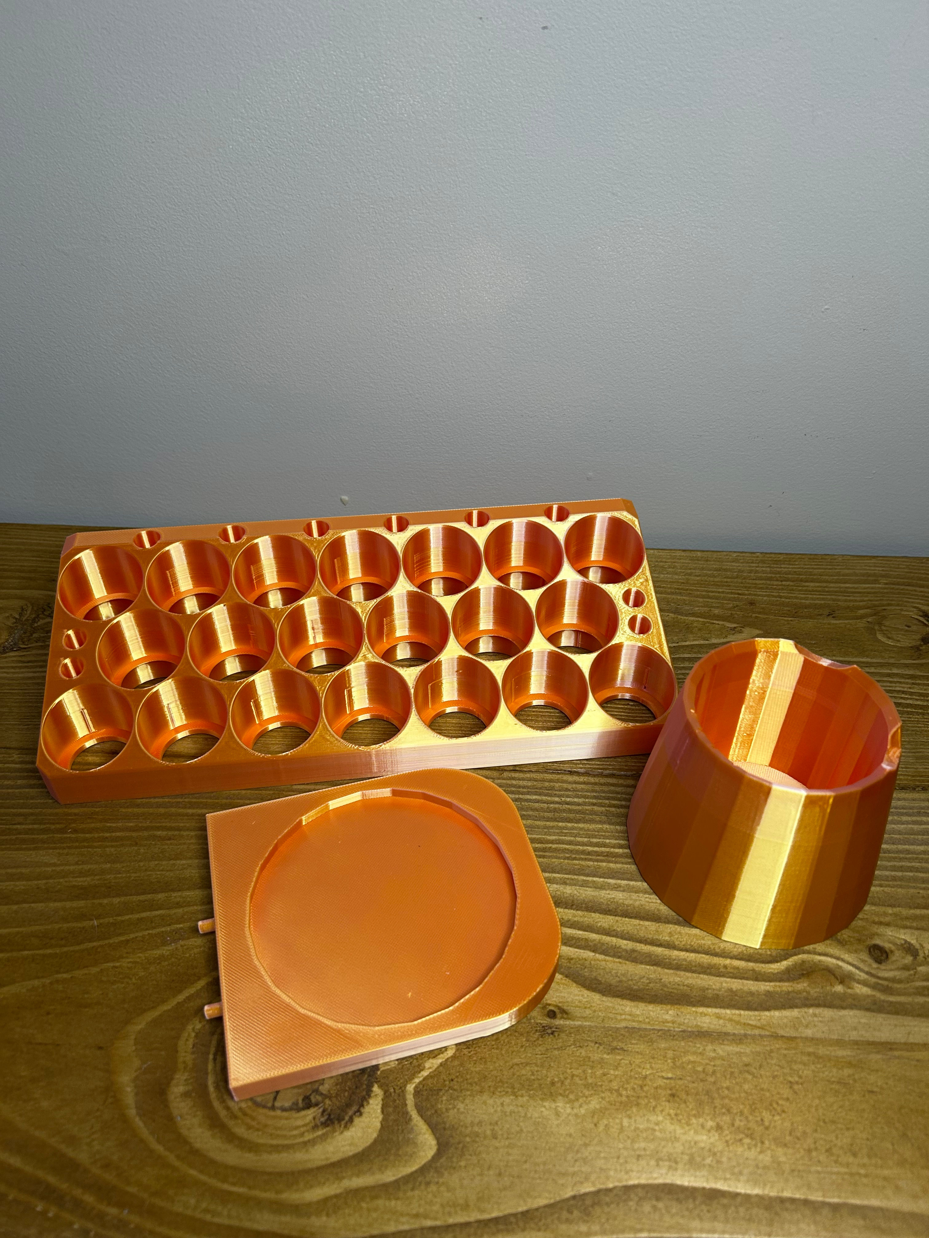 Paint stand for citadel paints & brushes with water pot and tray Red & Gold