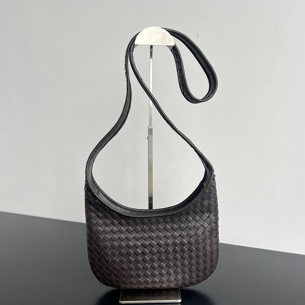 BOTTEGA VENETA VENETO ROUND CROSSBODY BAG