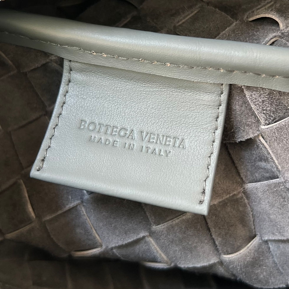 Thumbnail: BOTTEGA VENETA INTRECCIATO LETHER POUCH