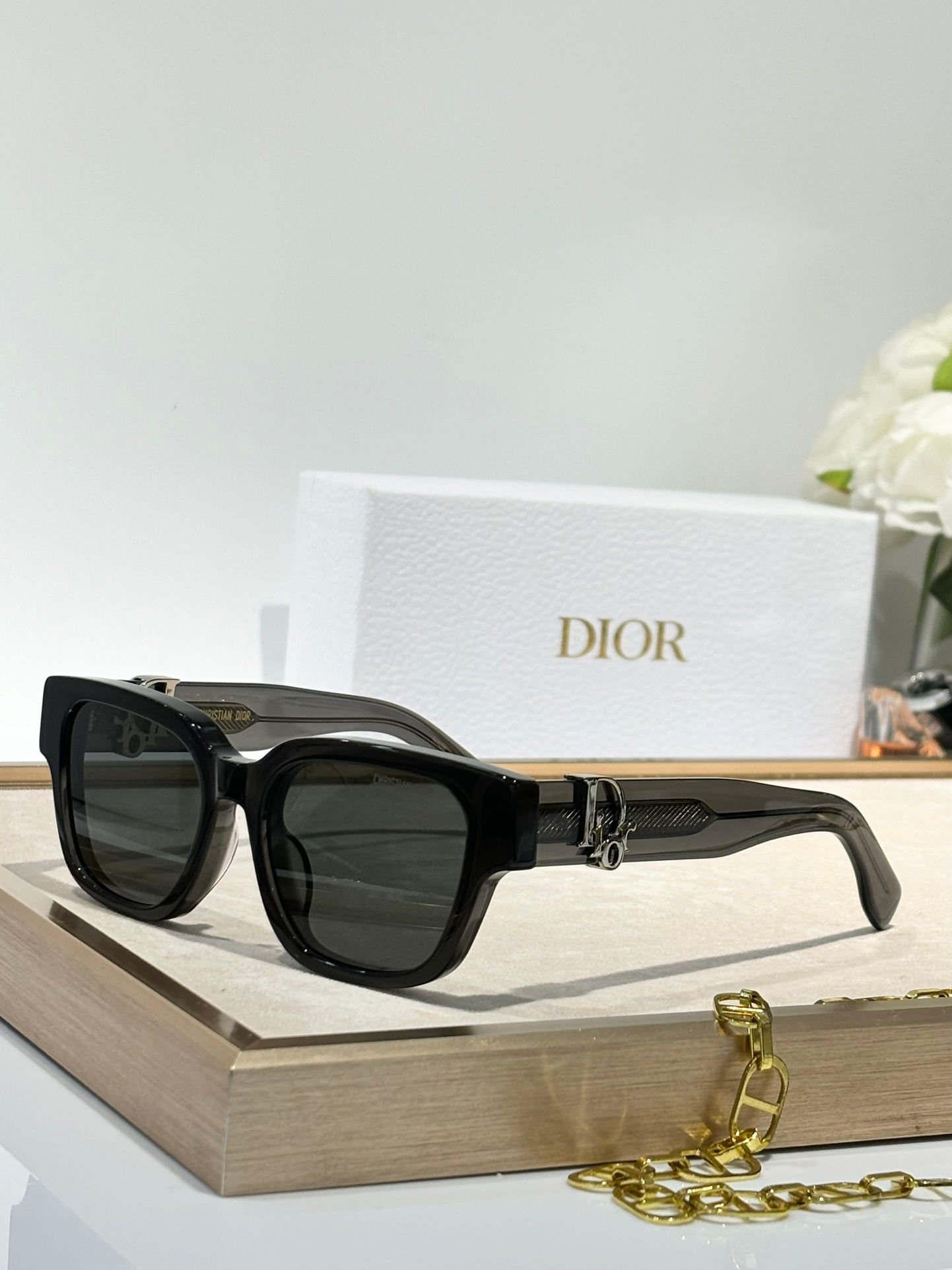 DIOR GLASSES