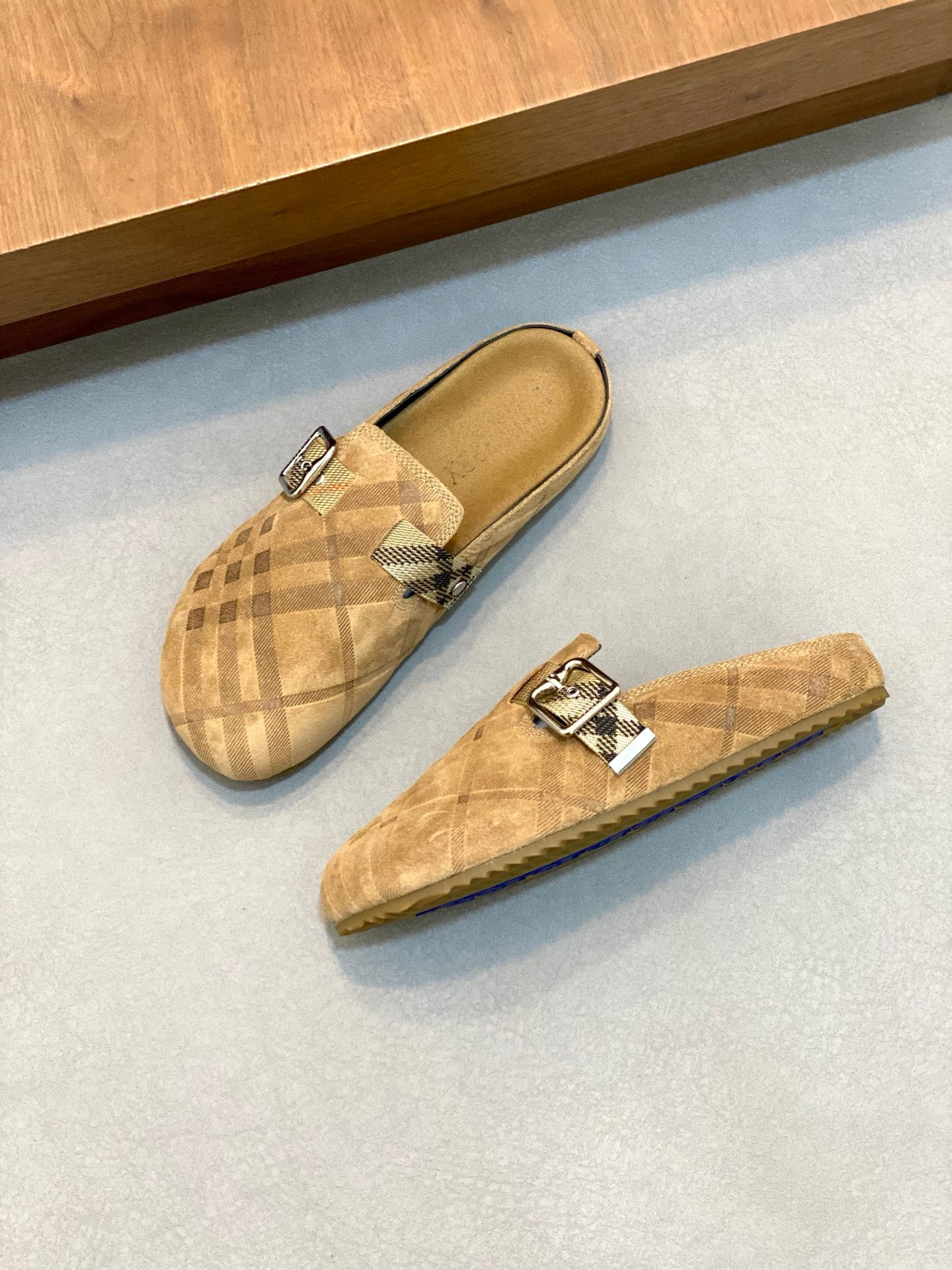 BURBERRY MENS URCHIN SLIDE