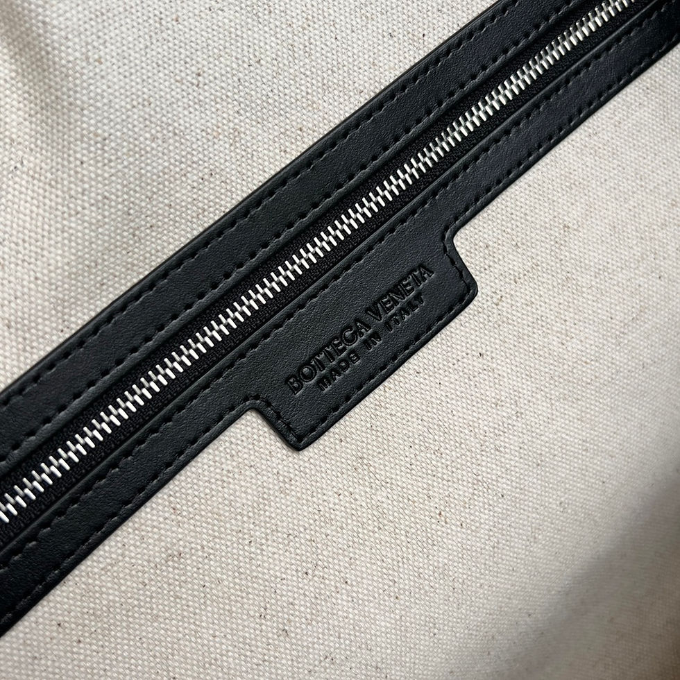 Thumbnail: BOTTEGA VENETA INTRECCIATO DUFFLE