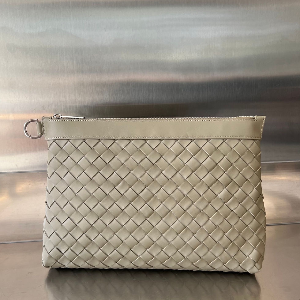 BOTTEGA VENETA INTRECCIATO LETHER POUCH
