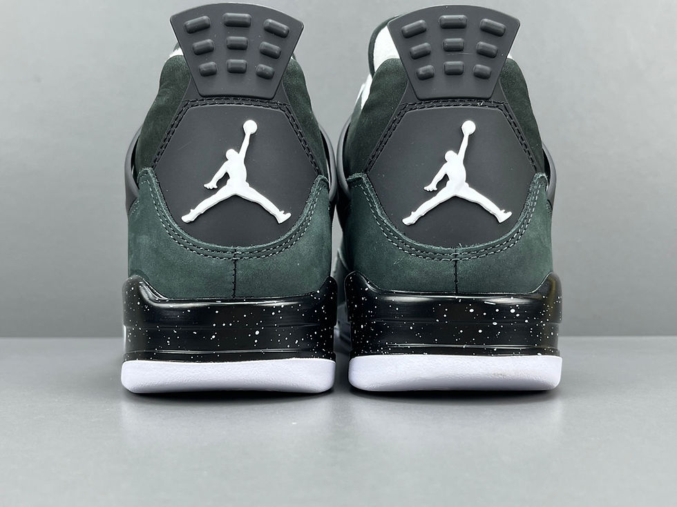 Thumbnail: Air Jordan 4