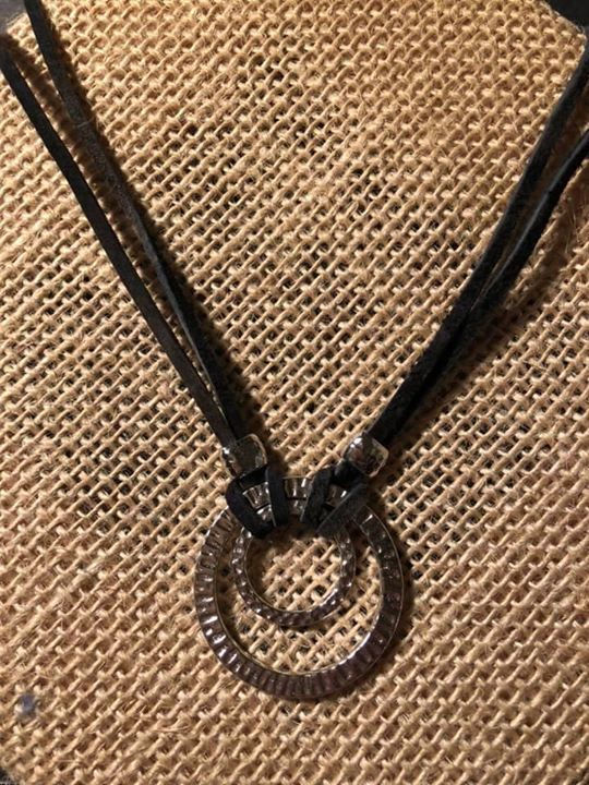 Suede leather double ring necklace
