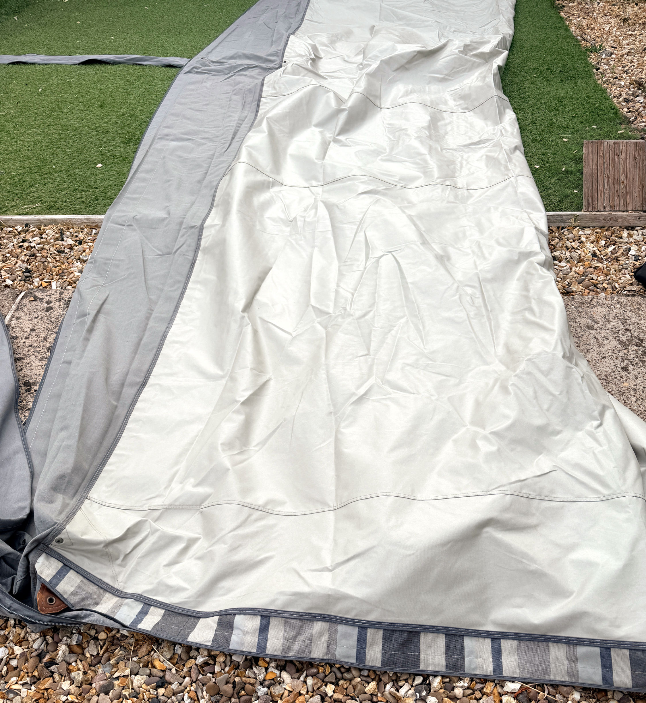 Isabella Commodore Dawn seasonal caravan awning 1050cm with Zinox steel frame and 3m depth
