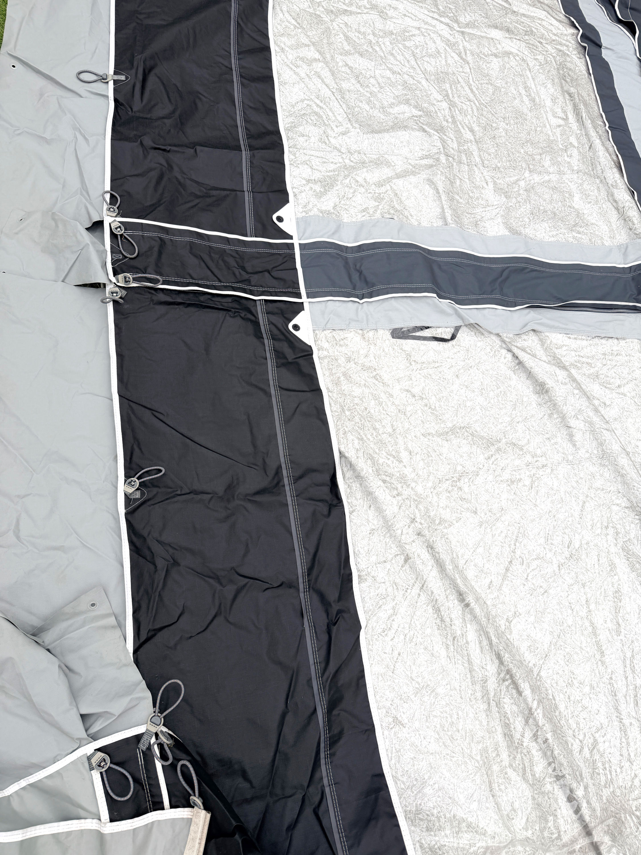 Ventura Pacific D250 A925 G16 911–935cm full caravan awning with Prenox steel frame