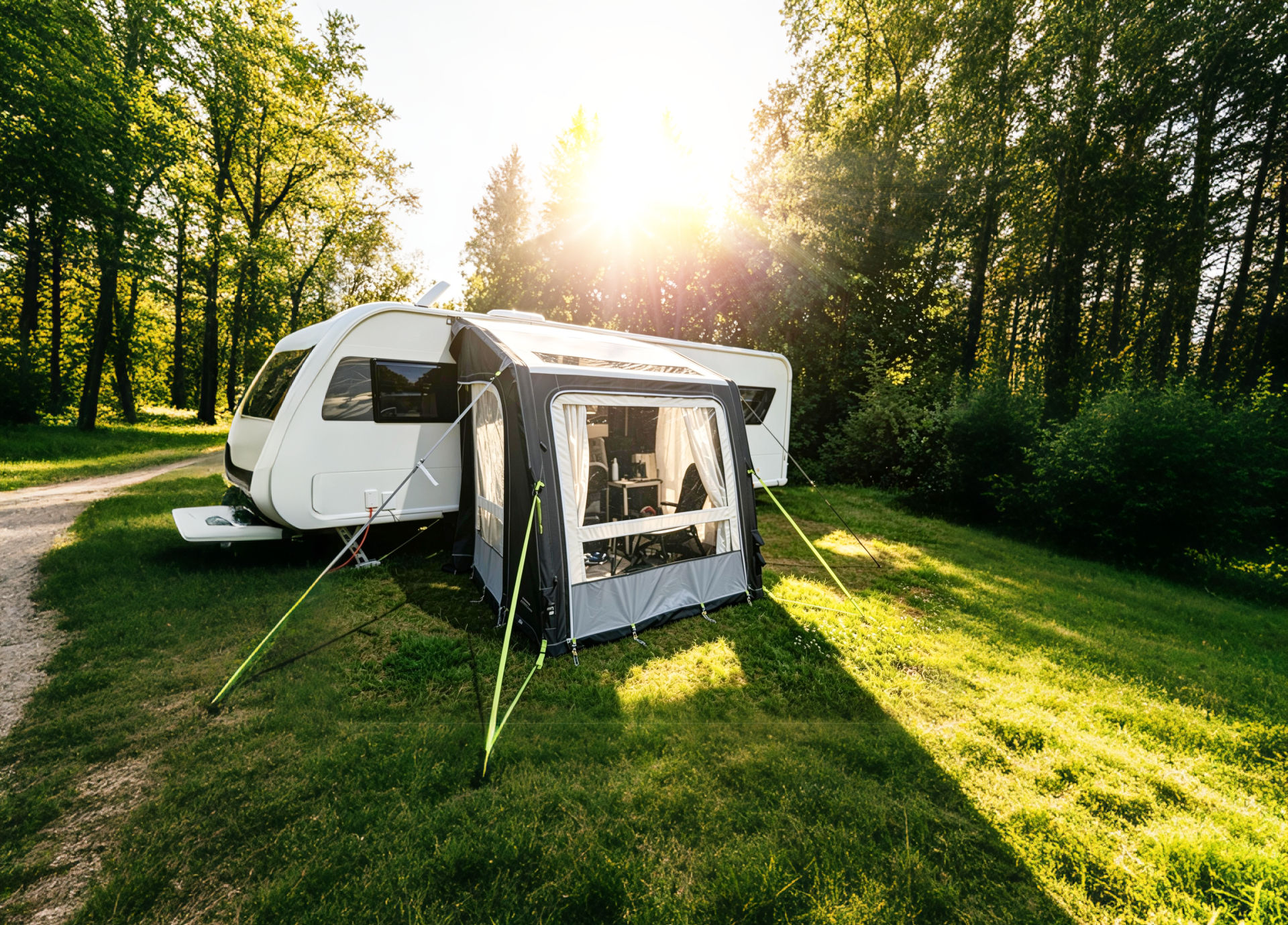 Dometic Rally AIR Pro 200 S inflatable caravan porch awning attached to caravan