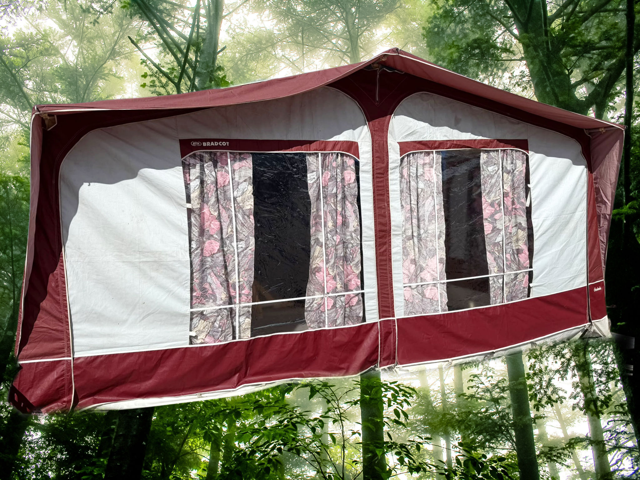 Bradcot Accolade Burgundy Size 9 850–875cm full caravan awning with fibre frame and curtains